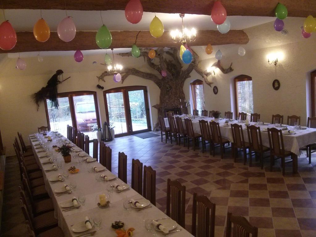مبيت وإفطار Golejów Zbojna Debra المظهر الخارجي الصورة