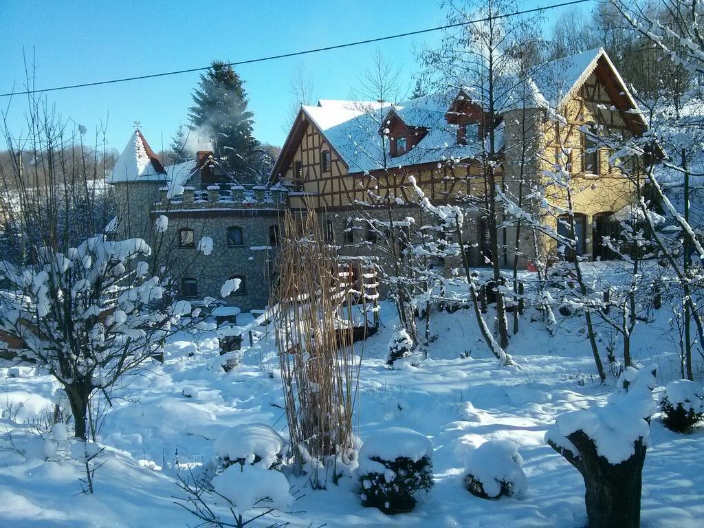 مبيت وإفطار Golejów Zbojna Debra الغرفة الصورة
